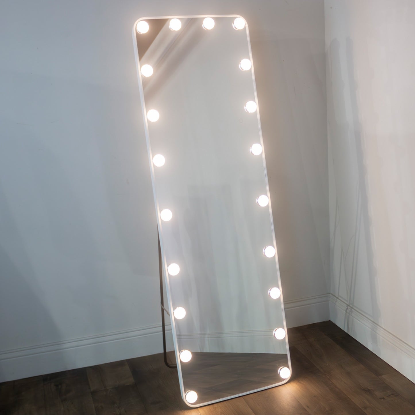 LED Bulb Modena Standing Mirror