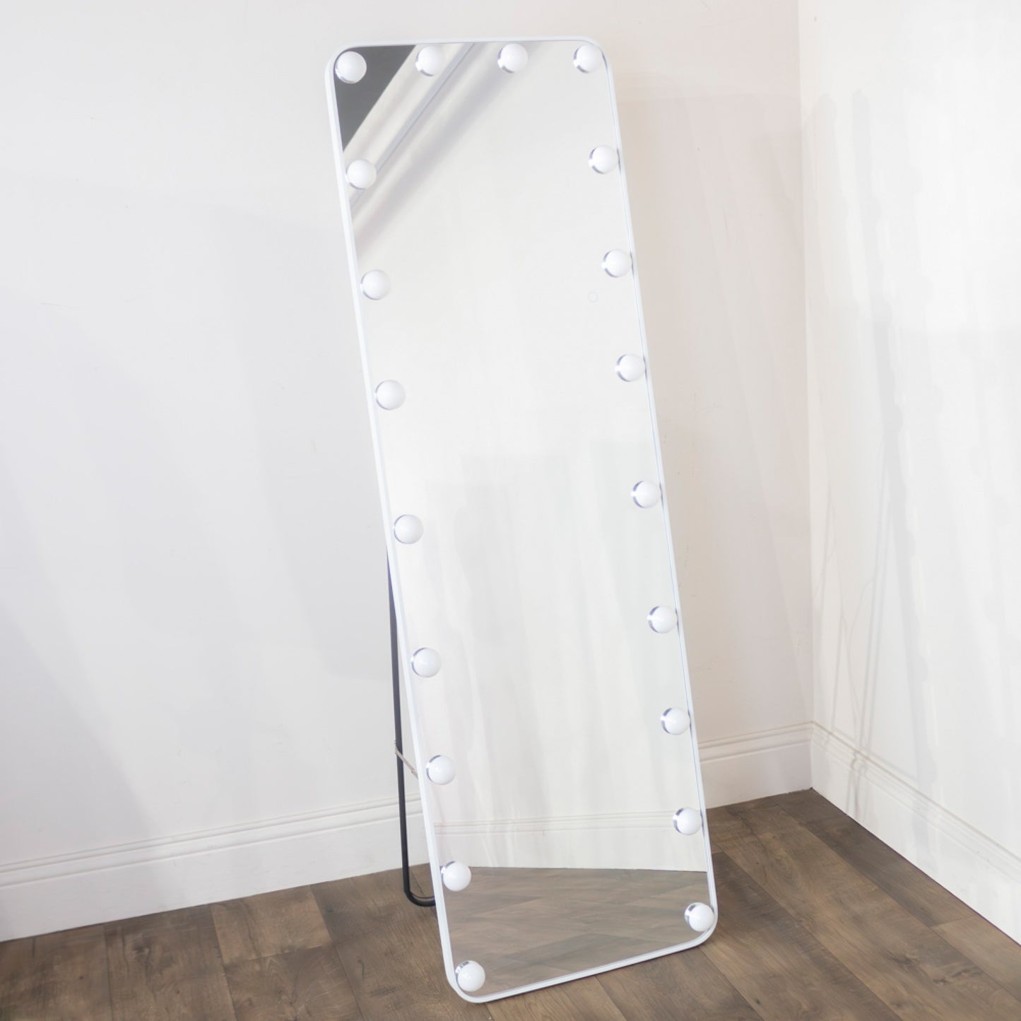 LED Bulb Modena Standing Mirror