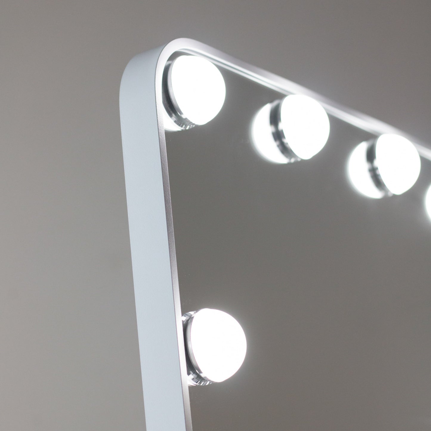 LED Bulb Modena Standing Mirror