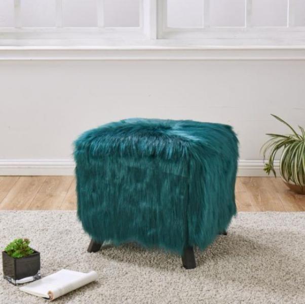 Fluffy Stool in Teal
